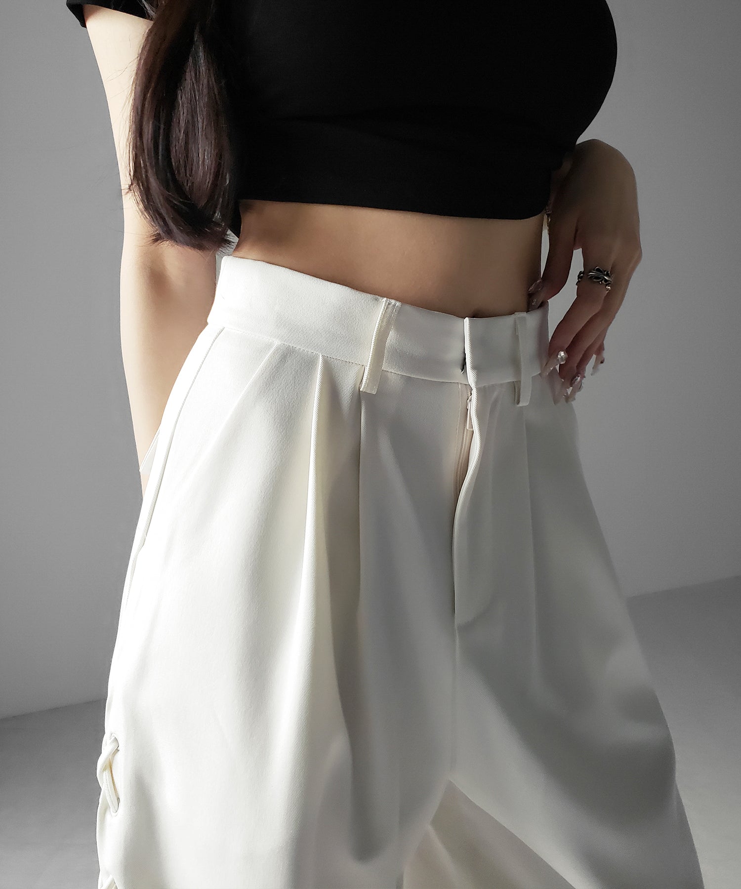 レースアップダブルタックワイドスラックス ／ laceup double tack wide slacks