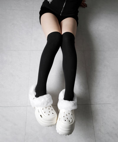 フェイクファー厚底クロッグサンダル ／ Fake fur platform clog sandals