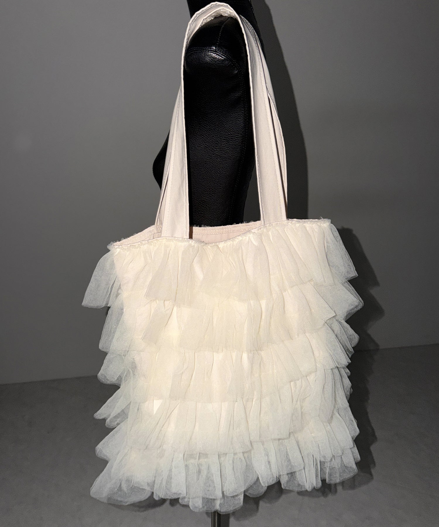 【 3color ／ A4収納可 】チュールフリルスクエアトートバッグ ／ tulle frill square tote bag
