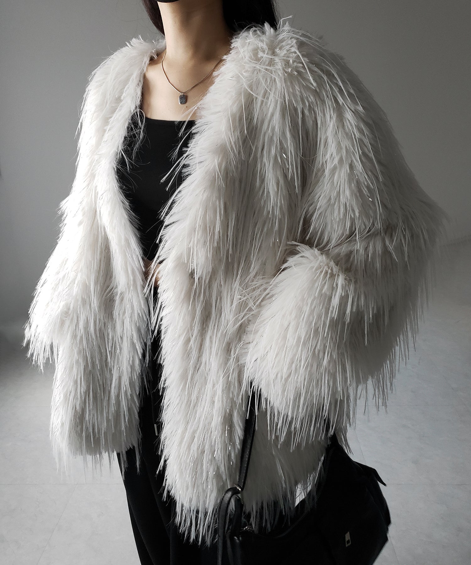 【 ２color 】ラメフェイクファーボリュームシャギーコート ／ rame fake fur volume shaggy coat