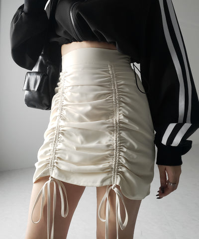 【 インパン裏地付 ／ セルフカット調節可能 】 ストラップダブルリボンシャーリングミニスカート ／ strap double ribbon shirring mini skirt