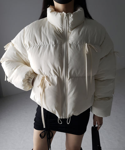 【 選べる３色展開 ／ 裾絞り可能２WAY 】ストラップリボンショートパフダウンジャケット ／ strap ribbon short puff down jacket
