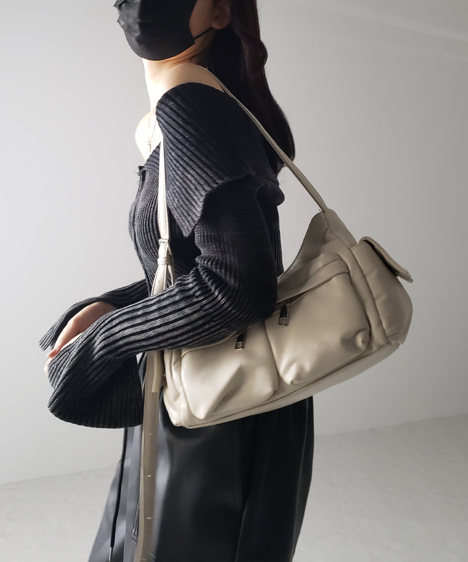 【 ５color ／ ２WAY 】アウトポケットフェイクレザーショルダーバッグ