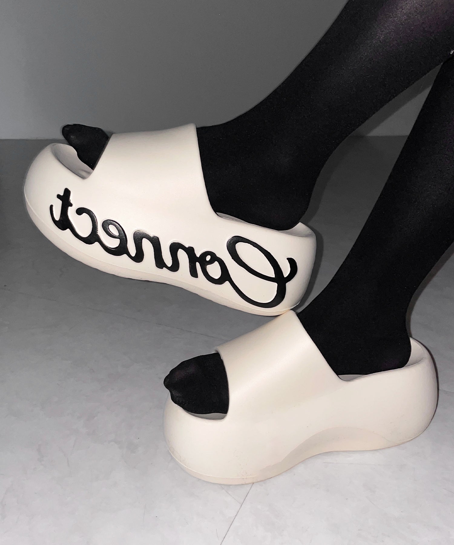 レタリングロゴ厚底スライドサンダル ／ lettering logo platform slide sandals
