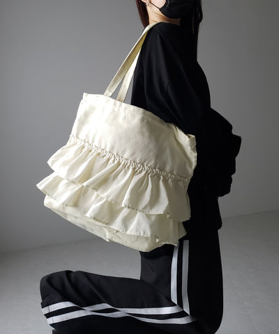 【 ２color 】ティアードフリルBIGキャンバストートバッグ ／ tiered frill big canvas tote bag