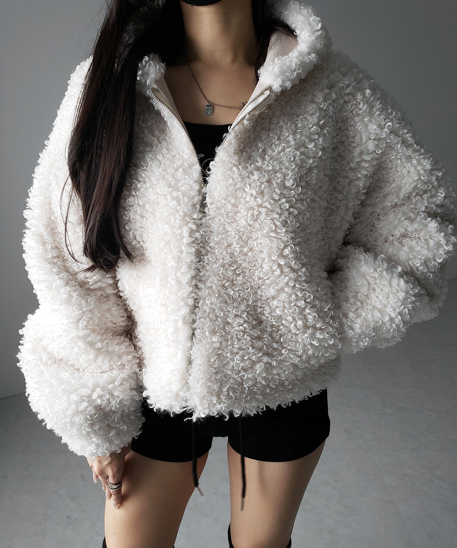 テディボアジップアップフーディクロップドコート ／ teddy boa zipup hoodie cropped cat