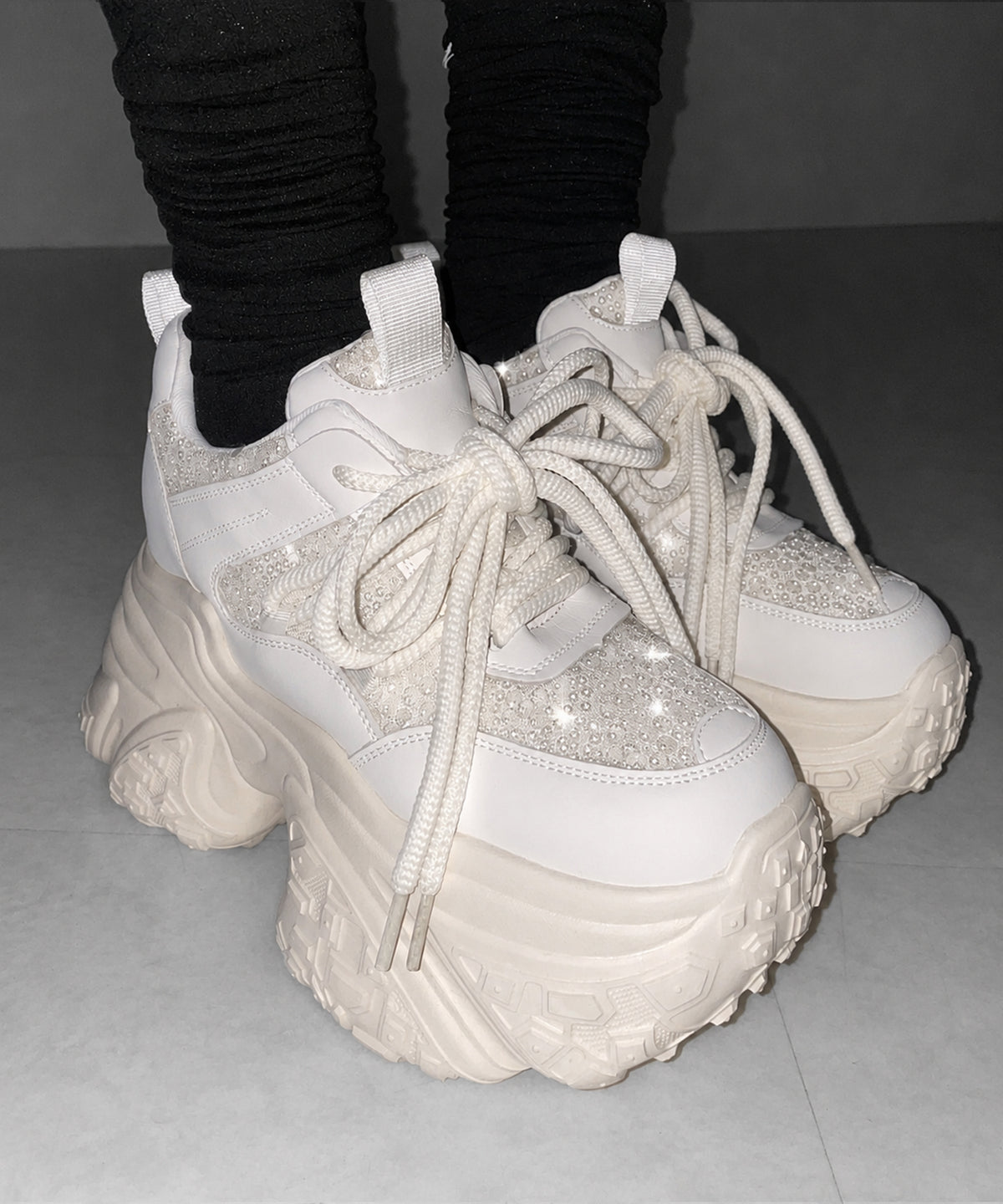 【 +10.5cm盛れ 】スパンコールレースアップ厚底スニーカー ／ +10.5cm spangle lace-up platform sneakers