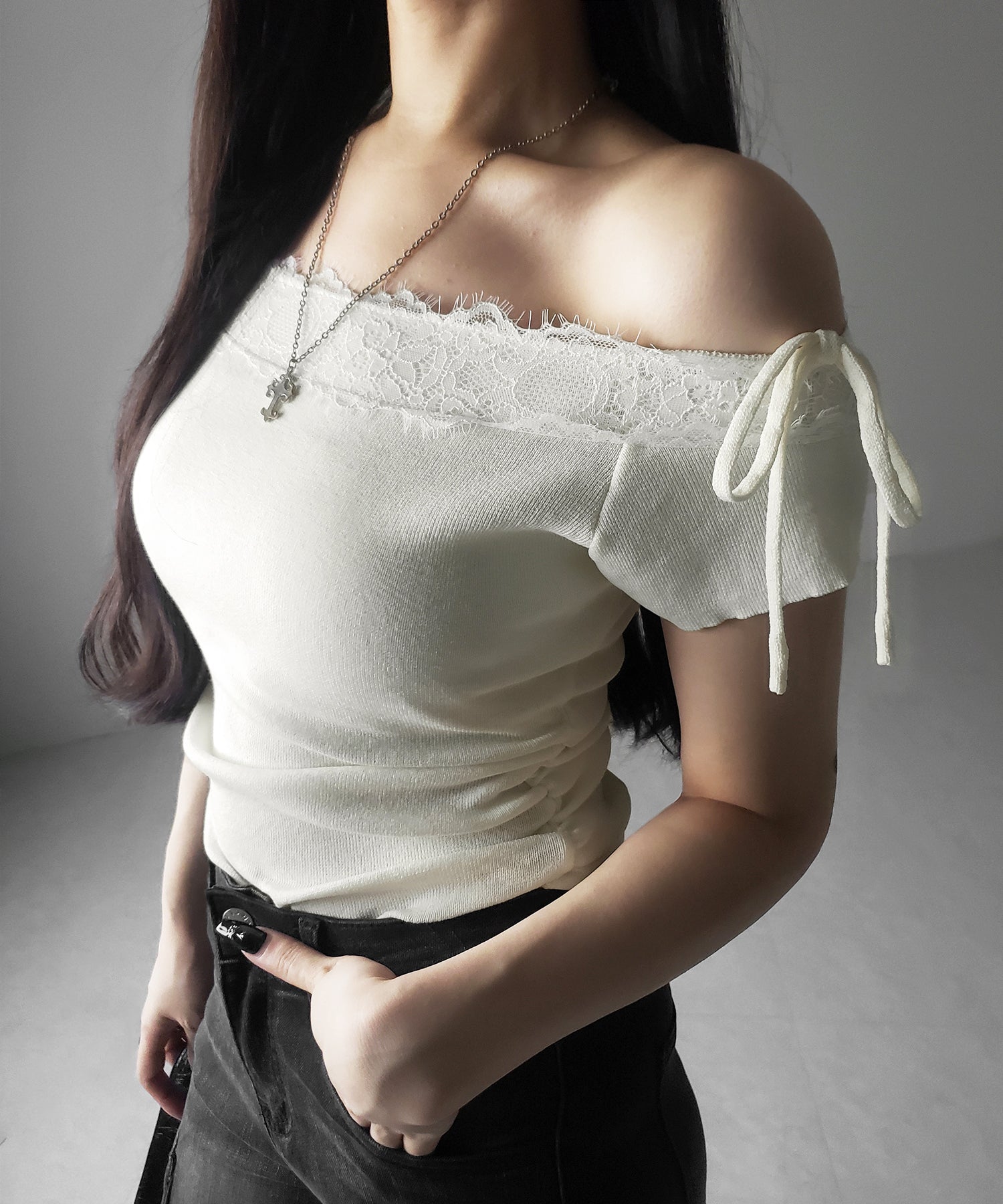 【 ２color 】レースポイントリボンオフショルリブニットトップス ／ lace point ribbon off-shoulder lib knit top