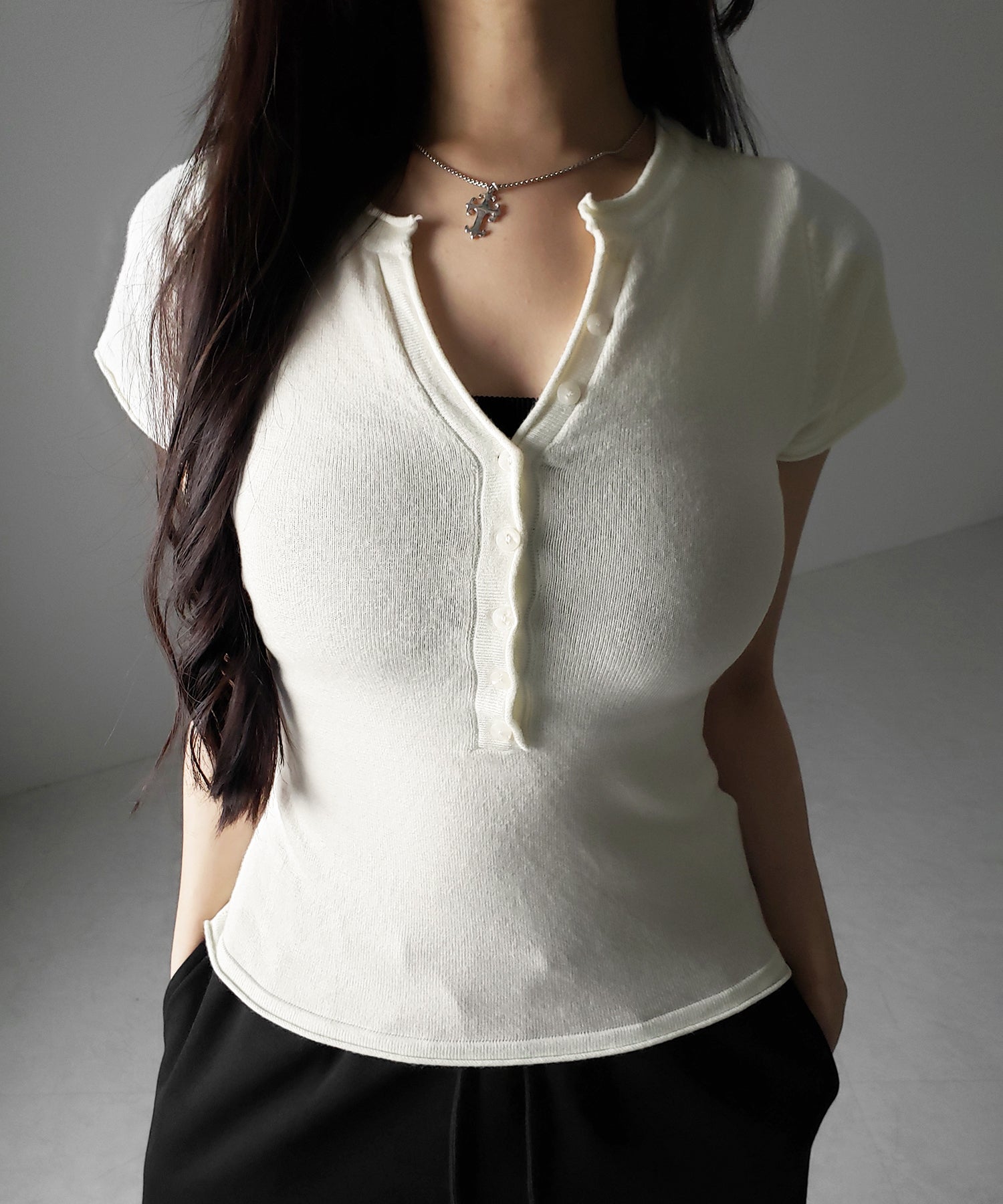 ヘンリーネック半袖ぴちニットトップス ／ henley neck short sleeve pichi knit tops