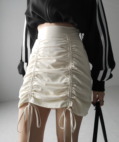 【 インパン裏地付 ／ セルフカット調節可能 】 ストラップダブルリボンシャーリングミニスカート ／ strap double ribbon shirring mini skirt
