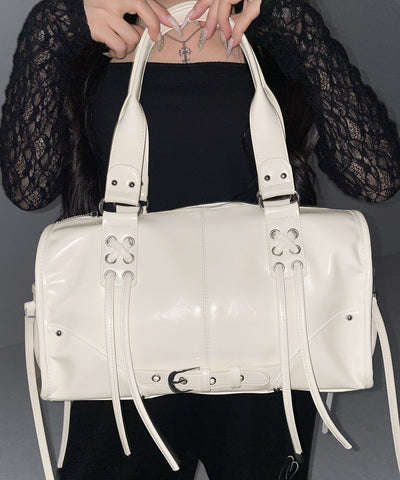 【 ショルダーストラップ付き２WAY 】レースアップベルテッドフリンジボストンショルダーバッグ／lace up belted fringe boston shoulder bag