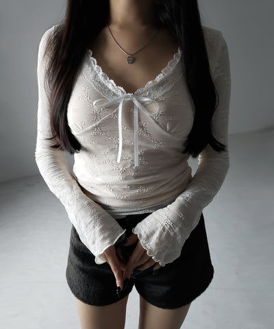 フロントリボンレイヤードレーストップス ／ front ribbon layered lace tops