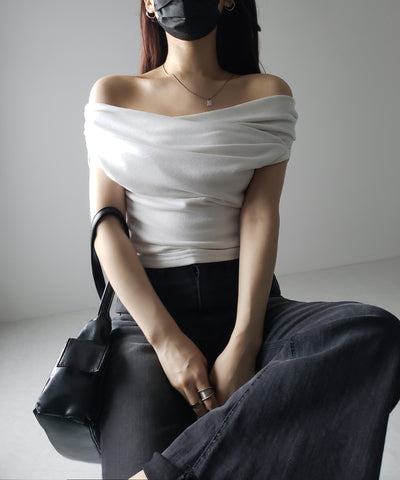 【 ２color 】オフショルギャザーノースリーブトップス ／ off shoulder gather nosleeve tops