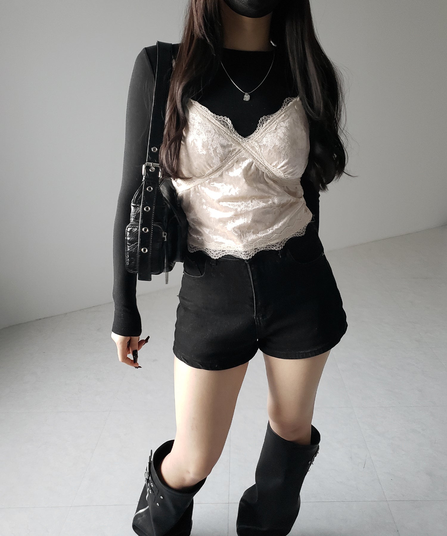 【 カップ付き 】レーシーベロアショートビスチェキャミソール ／ velor lacy short bustier camisole