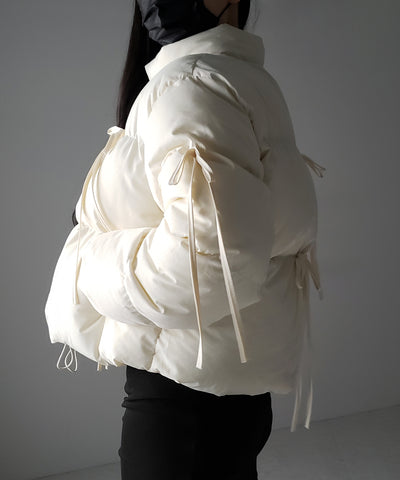【 選べる３色展開 ／ 裾絞り可能２WAY 】ストラップリボンショートパフダウンジャケット ／ strap ribbon short puff down jacket