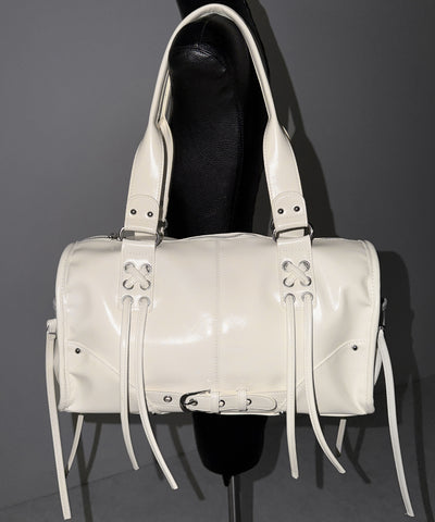 【 ショルダーストラップ付き２WAY 】レースアップベルテッドフリンジボストンショルダーバッグ／lace up belted fringe boston shoulder bag