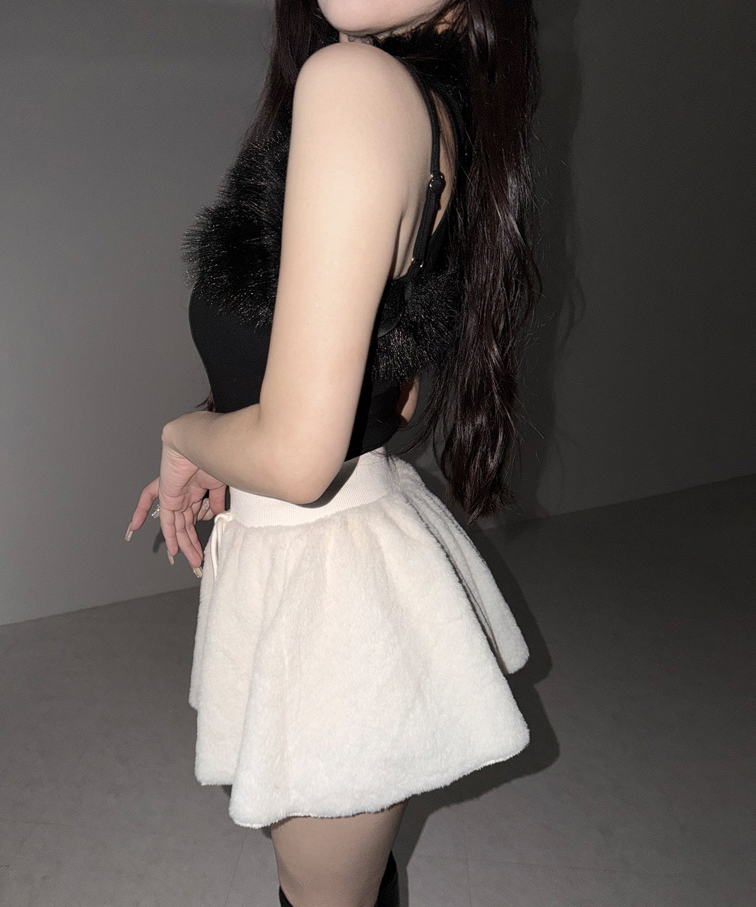【 インパン裏地付き 】ポンポン付ファーフレアミニスカート ／ ponpon fur flare mini skirt