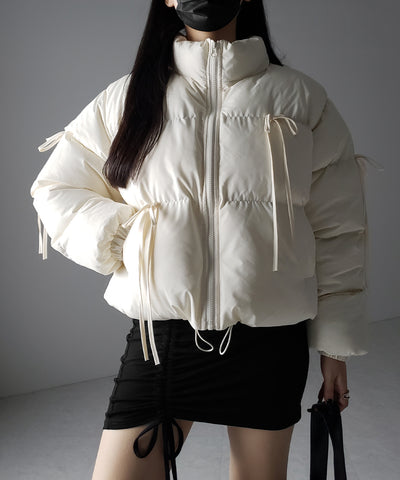 【 選べる３色展開 ／ 裾絞り可能２WAY 】ストラップリボンショートパフダウンジャケット ／ strap ribbon short puff down jacket