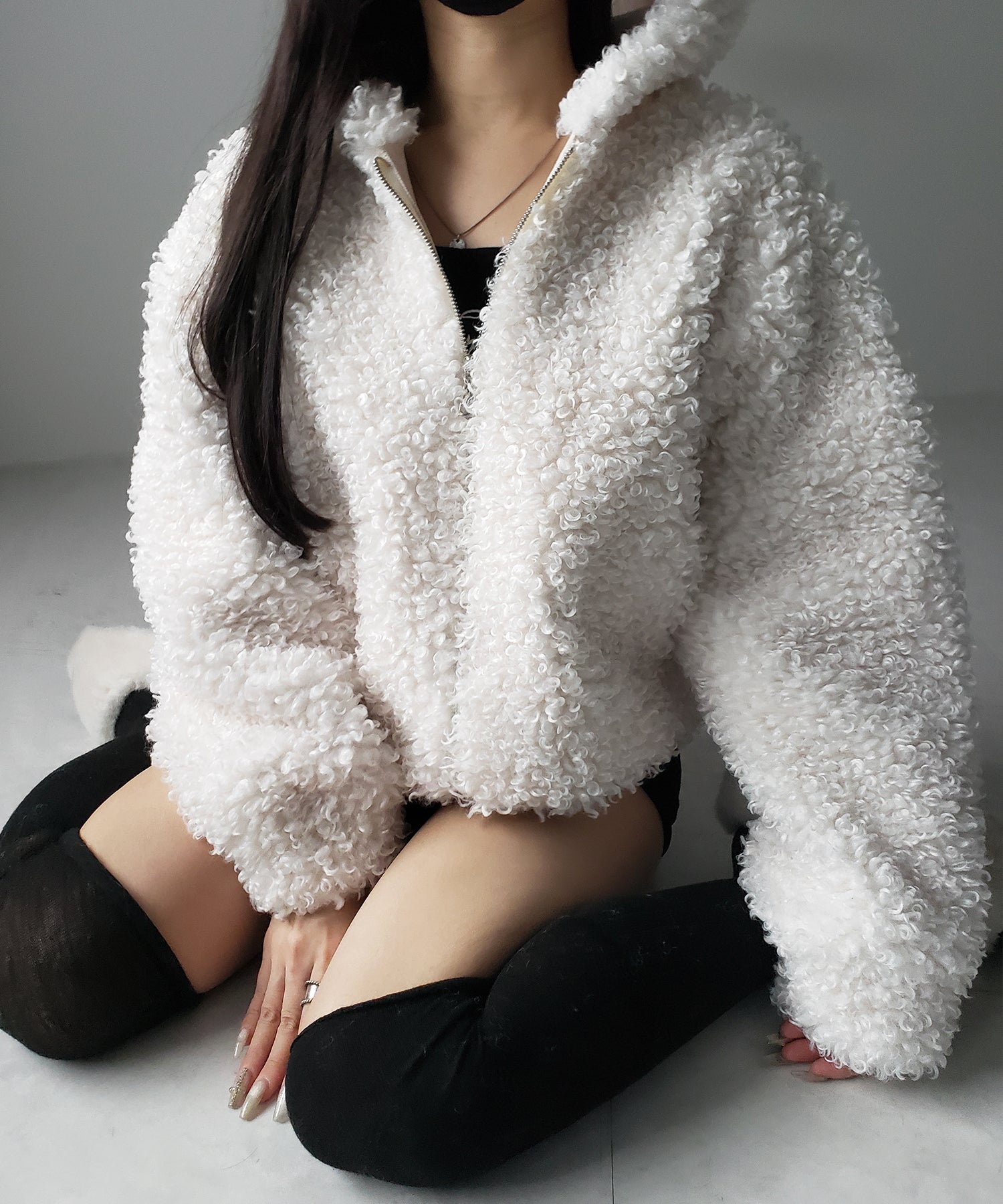 テディボアジップアップフーディクロップドコート ／ teddy boa zipup hoodie cropped cat