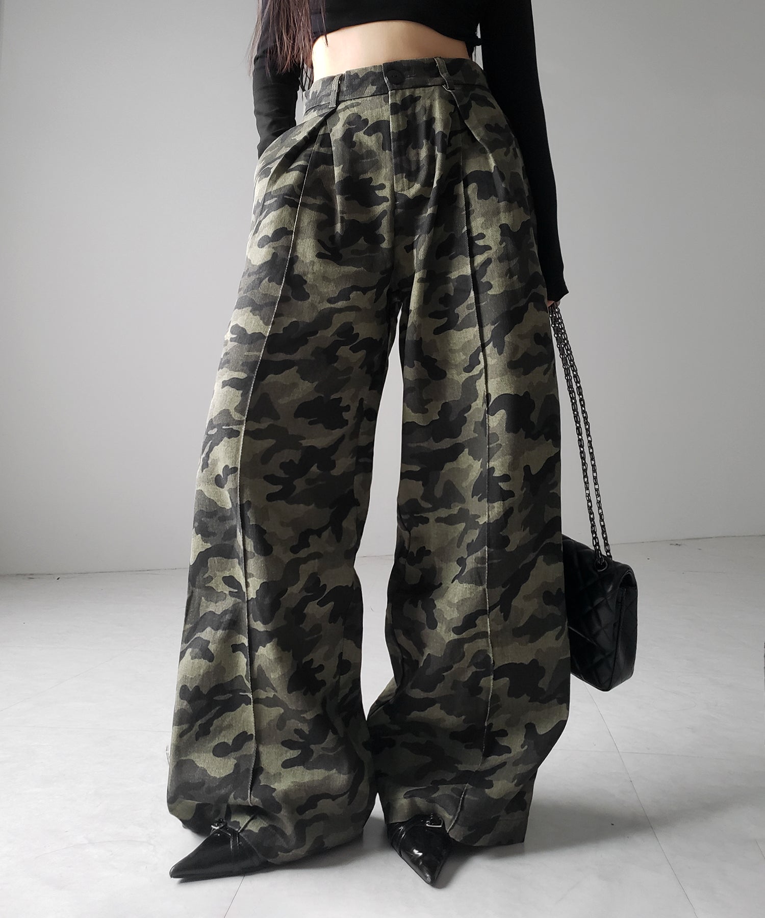 【 ２color ／ ４size 】ダブルタックヴィンテージカモフラージュワイドパンツ ／ double tuck vintage camouflage wide pants