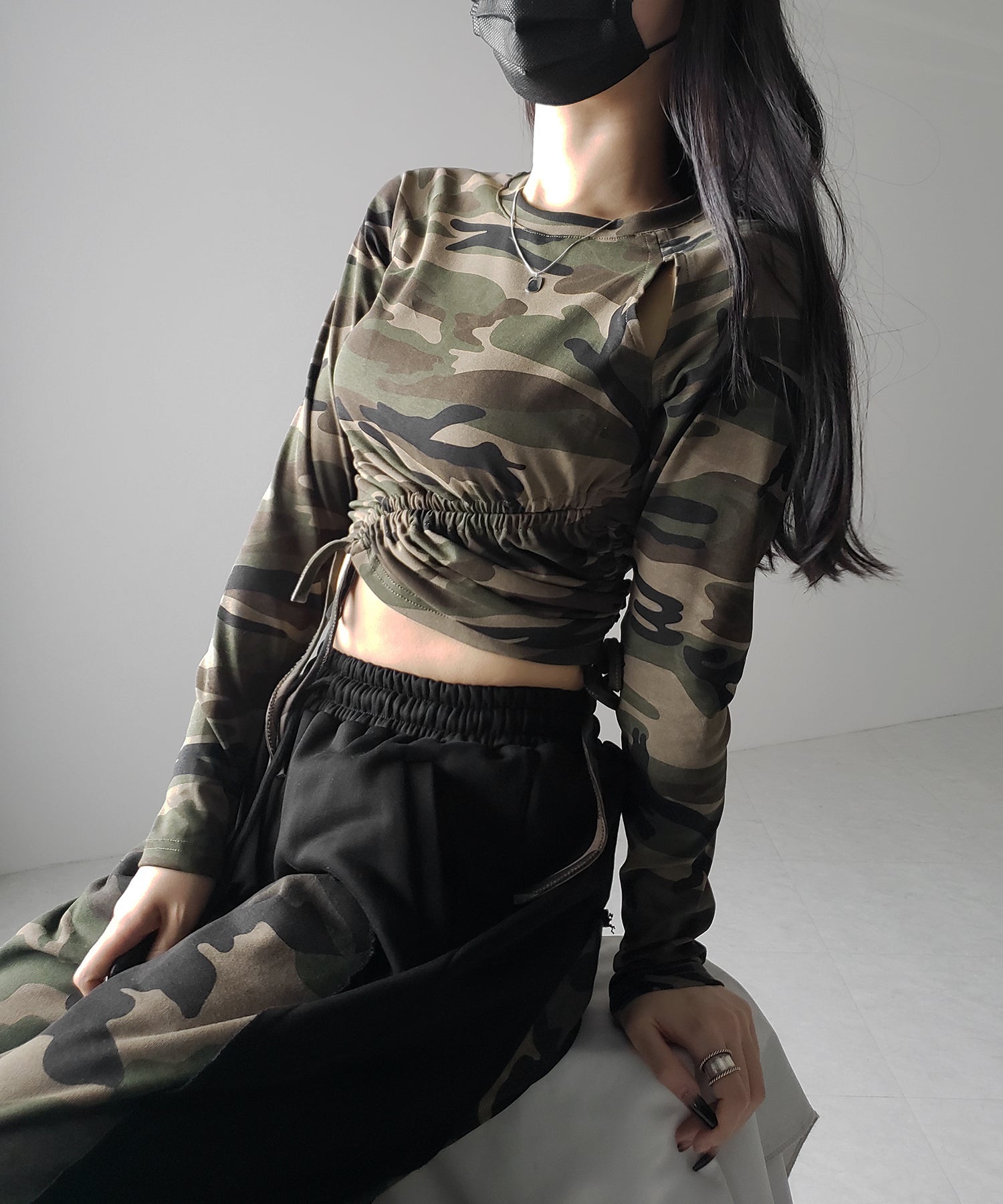 サイドシャーリングカモフラミリタリートップス ／ side shirring camouflage military tops