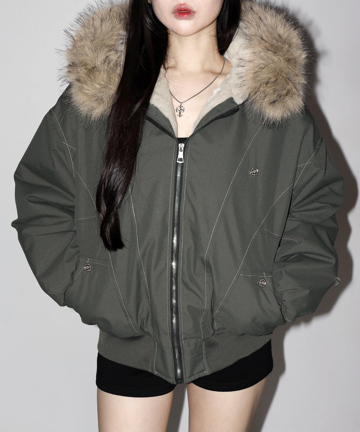配色ステッチファーフード中綿オーバーブルゾン ／ stitch fur hood fake down over blouson