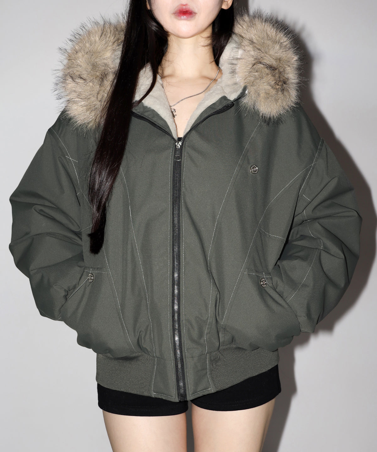 配色ステッチファーフード中綿オーバーブルゾン ／ stitch fur hood fake down over blouson