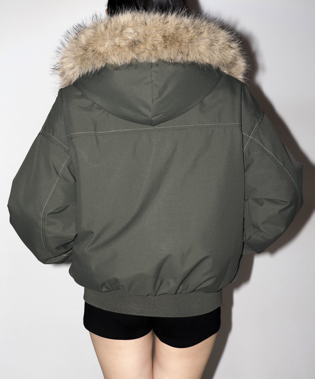 配色ステッチファーフード中綿オーバーブルゾン ／ stitch fur hood fake down over blouson