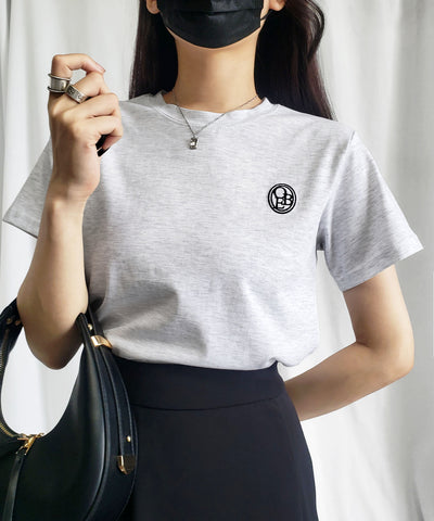 OBE刺繍 ミニロゴＴシャツ【 韓国製 】