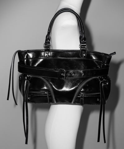 【ショルダーにできる2WAY】 ベルテッドダブルジップポケットショルダーバッグ／ belted double zip pocket shoulder bag