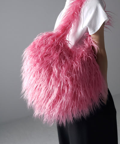 【 ４color 】シャギーファーハートショルダーバッグ ／ shaggy fur heart shoulder bag
