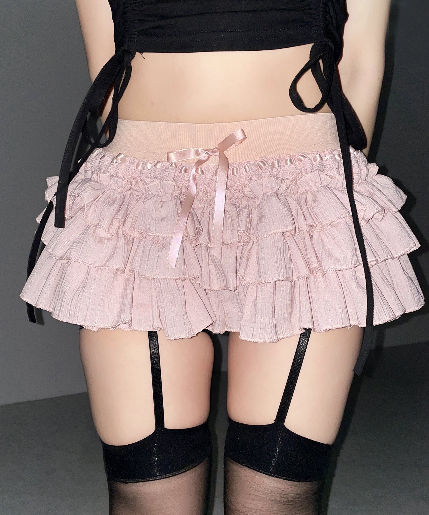 リボンフリルミニショートパンツ ／ ribbon frill mini short pants