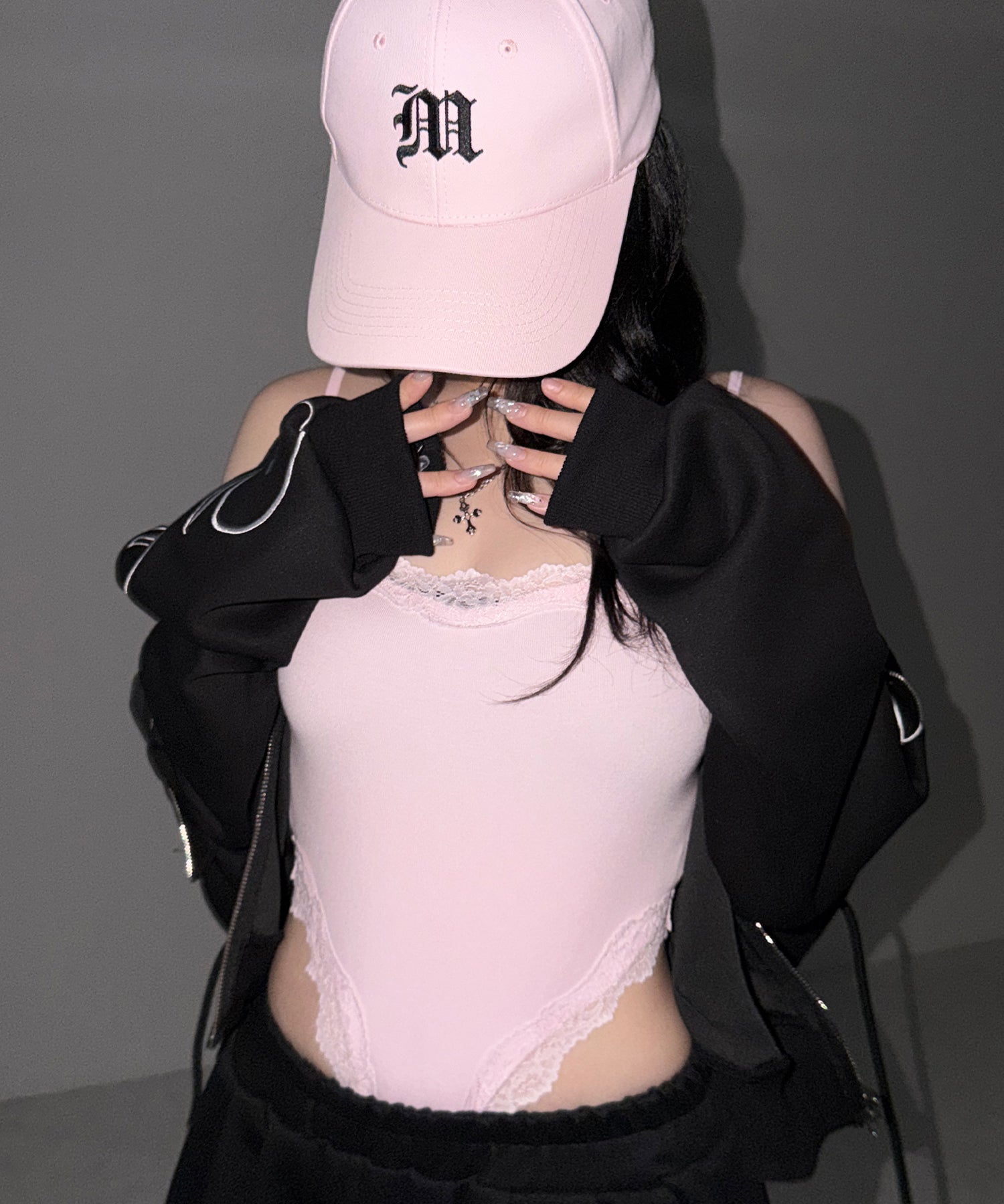 カットアウトレースポイントボディスーツキャミソール ／cutout lace point bodysuit camisole