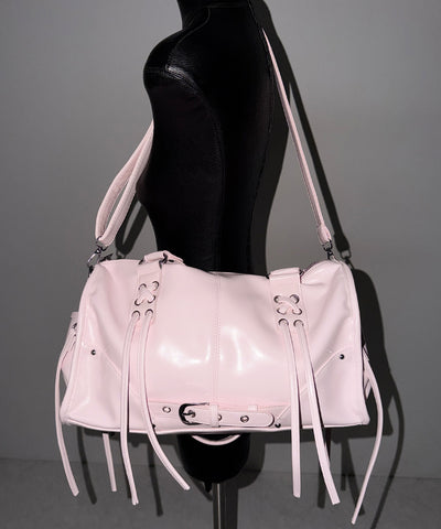 【 ショルダーストラップ付き２WAY 】レースアップベルテッドフリンジボストンショルダーバッグ／lace up belted fringe boston shoulder bag