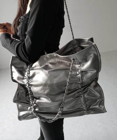 【 ３color ／ A4収納可 】ダブルシャーリングフェイクレザースクエアチェーンバッグ ／ double shirring fake leather square chain bag