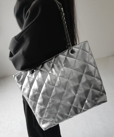 【 ３color ／ A4収納可 】キルティングチェーンスクエアトートショルダーバッグ ／ quilting chain square tote shoulder bag
