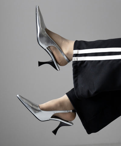 【 ２color 】ポインテッドトゥチャンキーヒールメタリックミュール ／ pointed toe chunky heel metallic mules