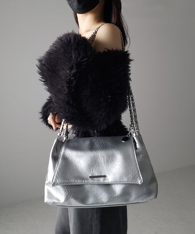 【 ３color 】チェーンフェイクレザーフラップショルダーバッグ ／ chain fake leather flap shoulder bag