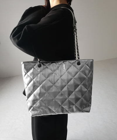 【 ３color ／ A4収納可 】キルティングチェーンスクエアトートショルダーバッグ ／ quilting chain square tote shoulder bag