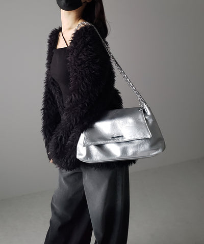 【 ３color 】チェーンフェイクレザーフラップショルダーバッグ ／ chain fake leather flap shoulder bag
