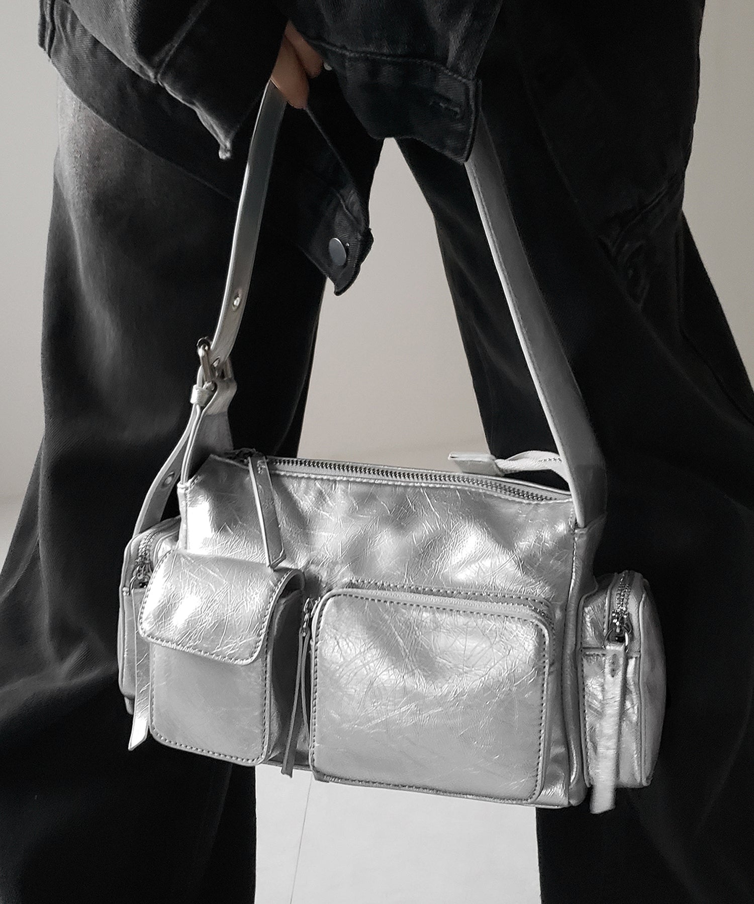 【 ３color 】４アウトポケットヴィンテージスクエアショルダーバッグ ／ 4 outpocket vintage square shoulder bag