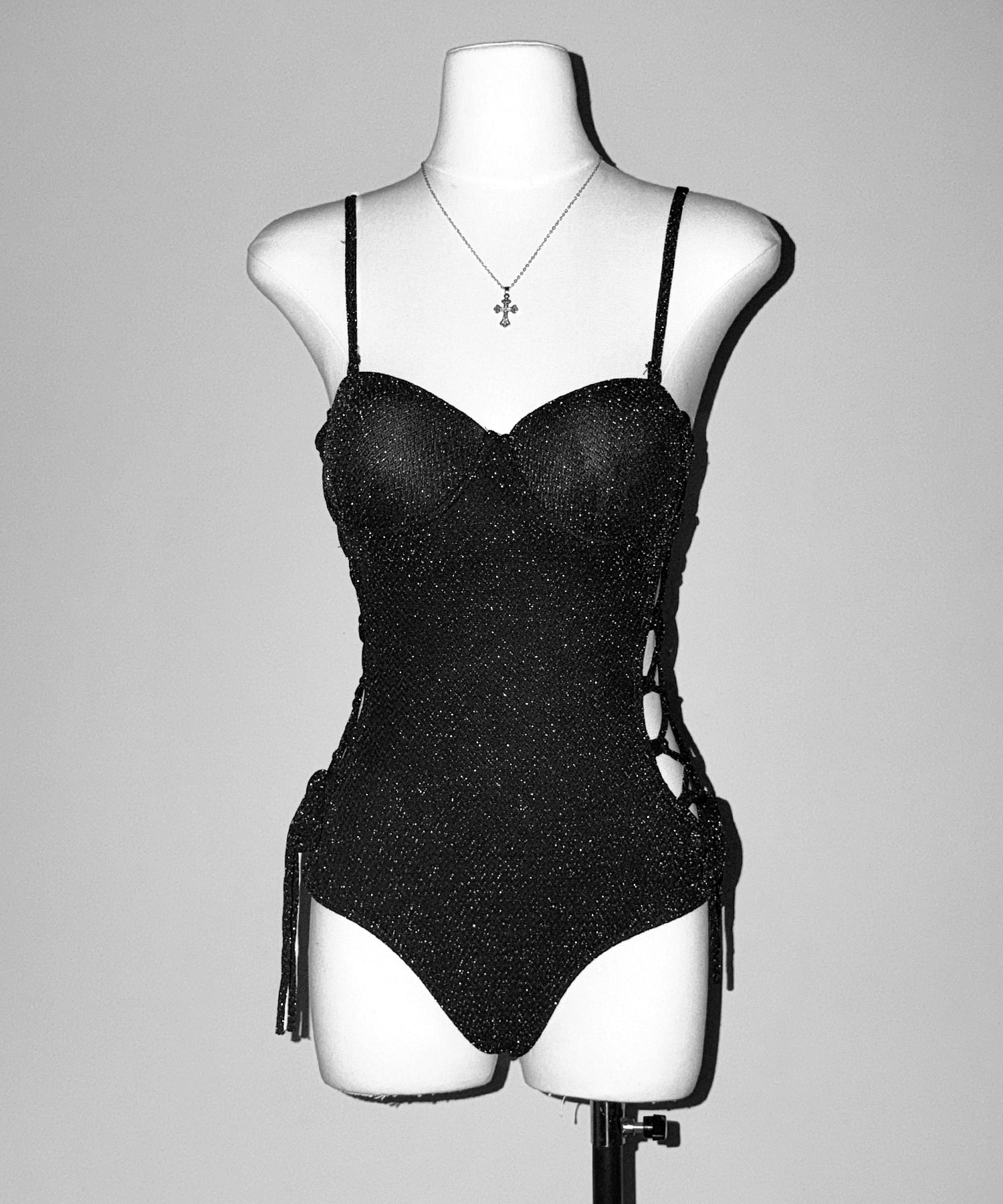 【 レディース水着 】ラメレースアップカットアウトワンピース水着 ／ lame laceup cutout onepiece swimwear