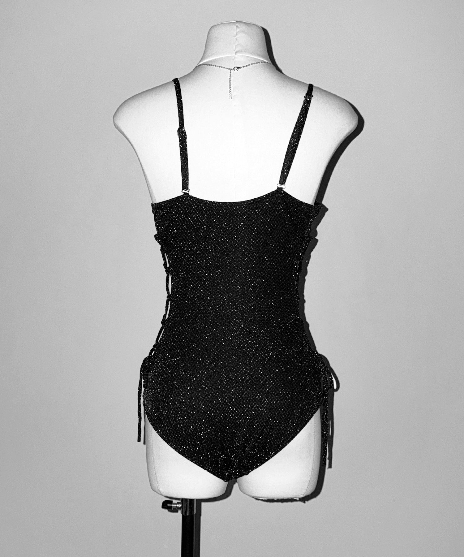 【 レディース水着 】ラメレースアップカットアウトワンピース水着 ／ lame laceup cutout onepiece swimwear