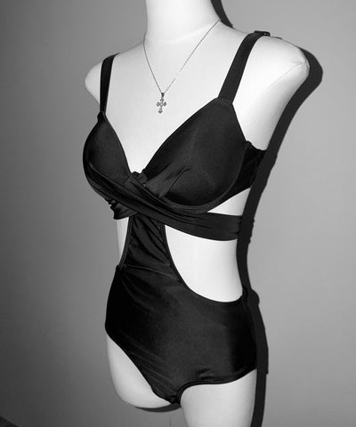 【 レディース水着 】クロスデザインカットアウトワンピース水着 ／ cross design cutout onepiece swimwear