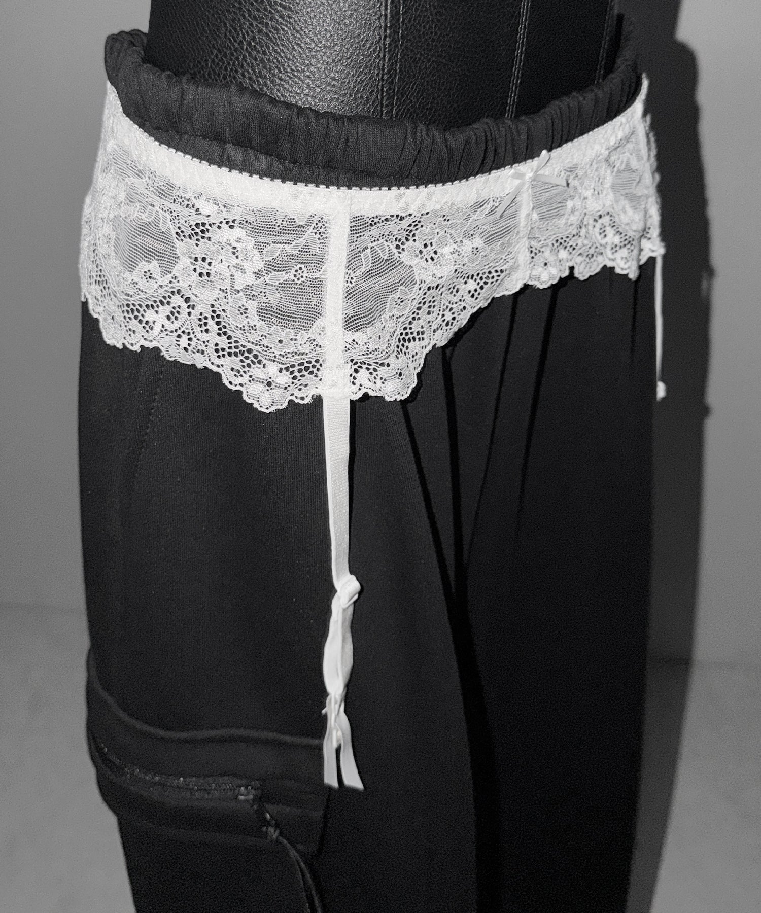 レースリボンストラップガーターベルト ／lace ribbon strap garter belt