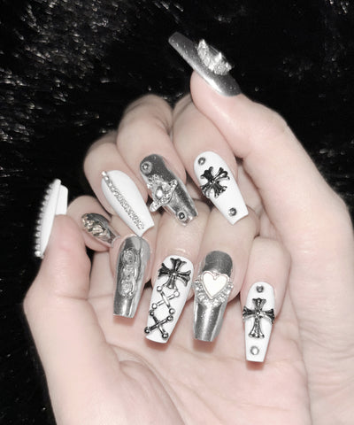 【 限定先行販売 】heart cross white silver bijou nail tips