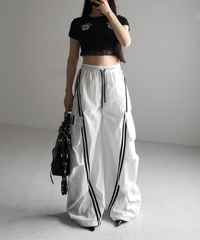 【 ３color ／裾絞り可能２WAY 】サイドラインナイロンタックカーゴワイドパンツ ／ side line nylon tuck cargo wide pants