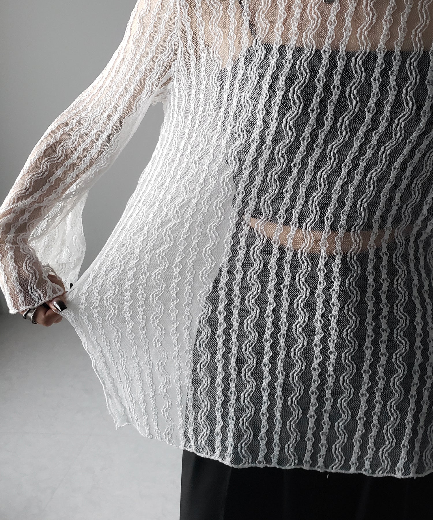 【 ２WAY 】ワンショルワイドスリーブルーズシアートップス ／ one shoulder wide sleeve loose sheer tops