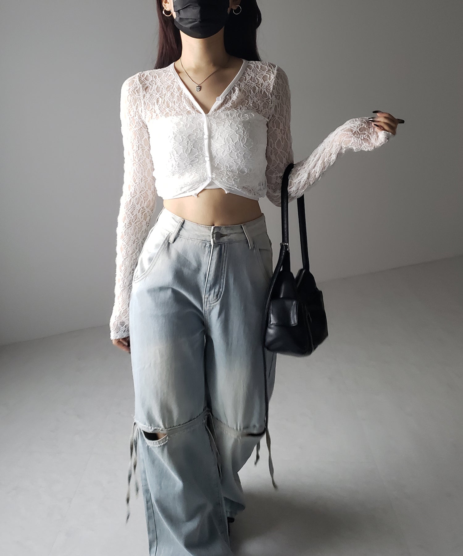 【 ２color 】フロントボタンショートレースカーディガン ／ front button short lace cardigan