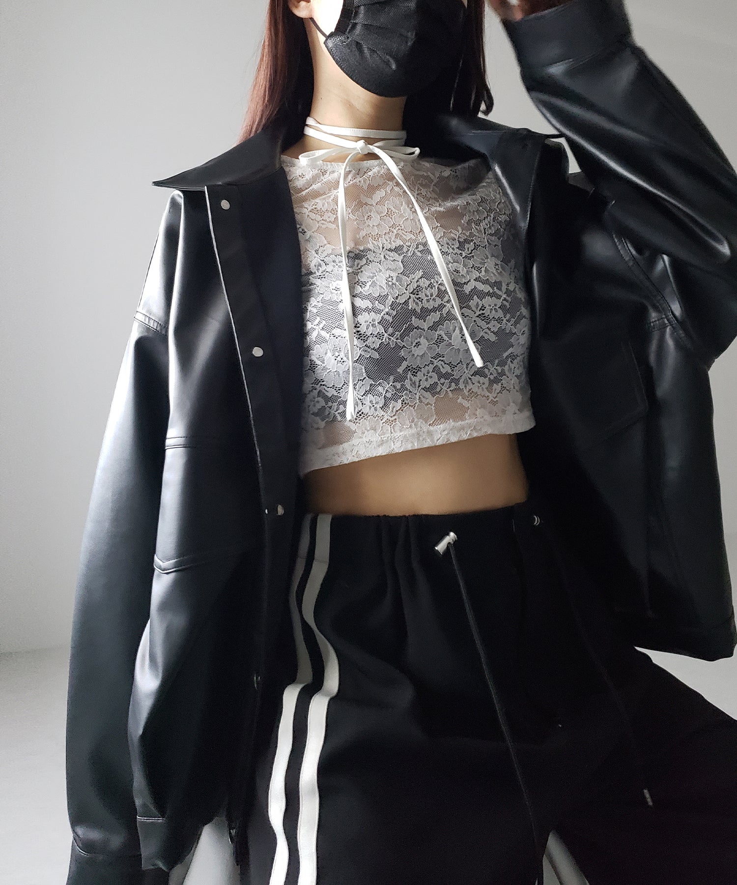 【 ２color 】ストラップリボンショートレーストップス ／ strap ribbon short lace tops